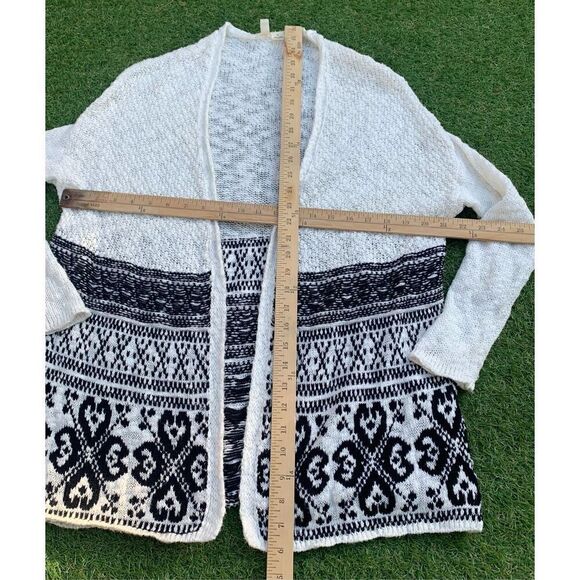 MOTH ANTHROPOLOGIE  black white BOHO PRINT OPEN CARDIGAN spring SWEATER sz S - Picture 3 of 6